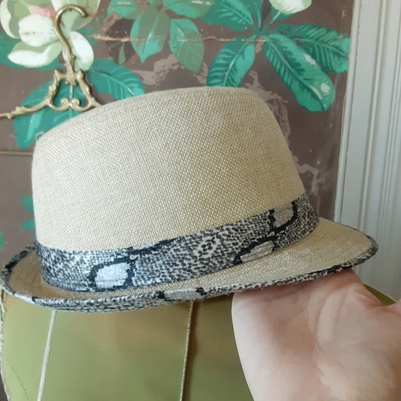 Canvas Hat with Satiny Animal Print Band - Picture 3 of 10